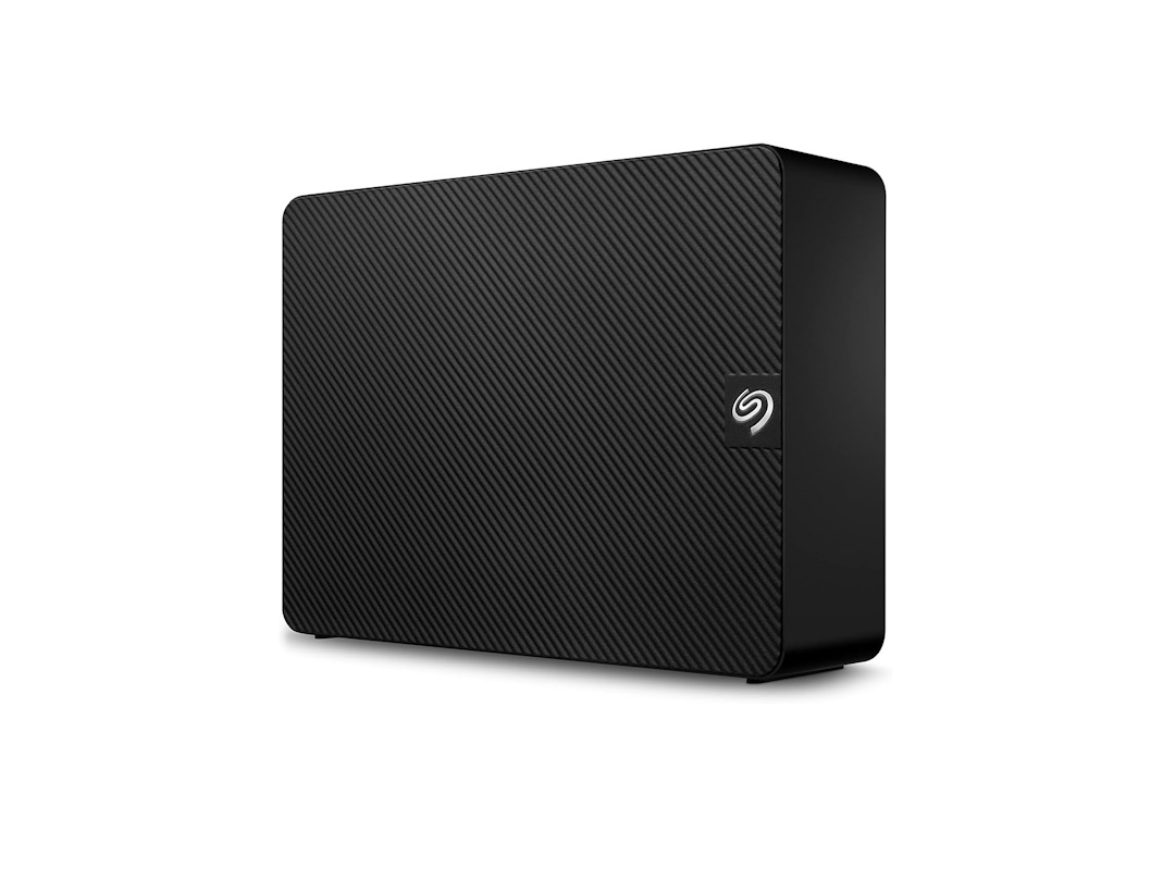 Жесткий диск Seagate STKP16000400 емкостью 16 ТБ.